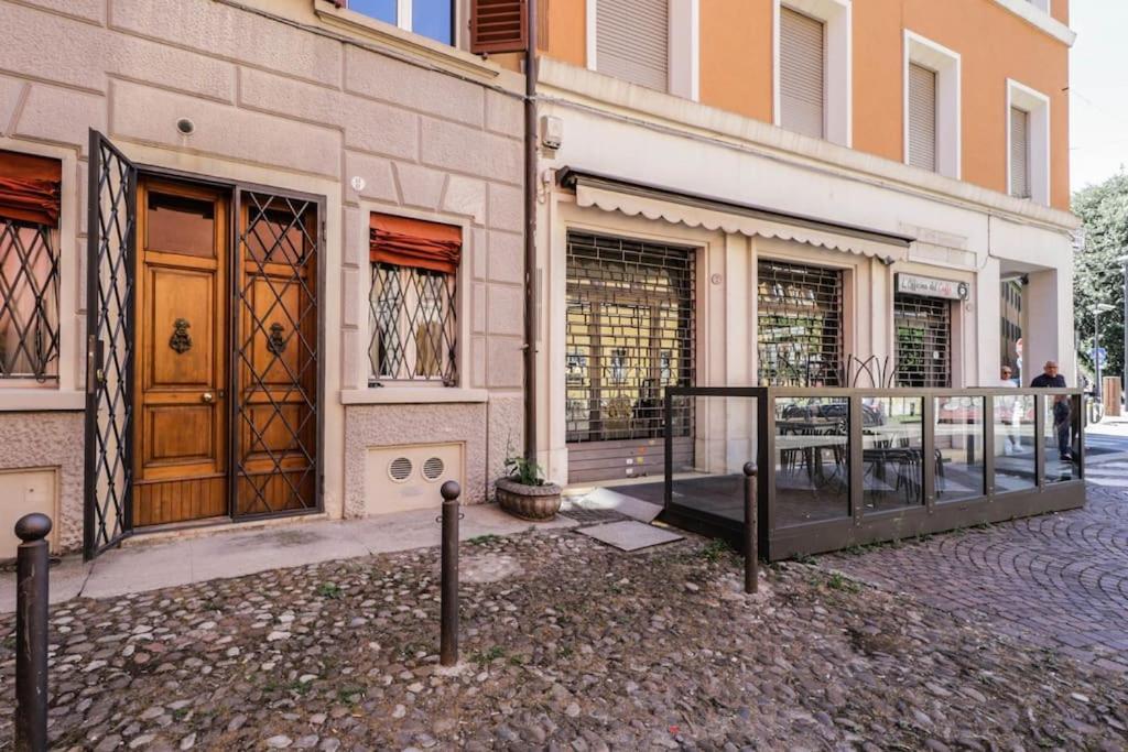 Апартаменты Ground Floor Luxe Historic Studio City Centre Болонья Экстерьер фото